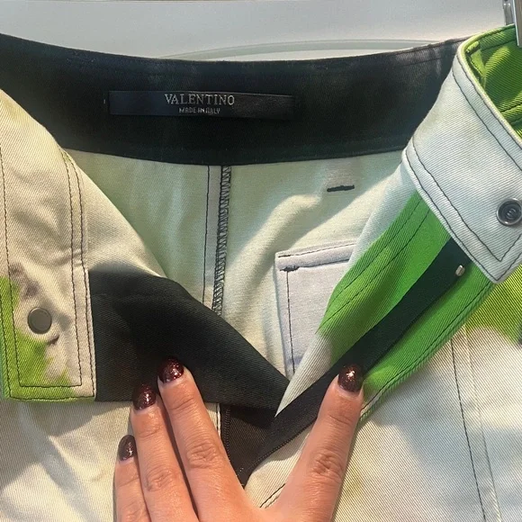 Authentic Valentino Green, White, and Black Men's Shorts - Picture 7 of 11